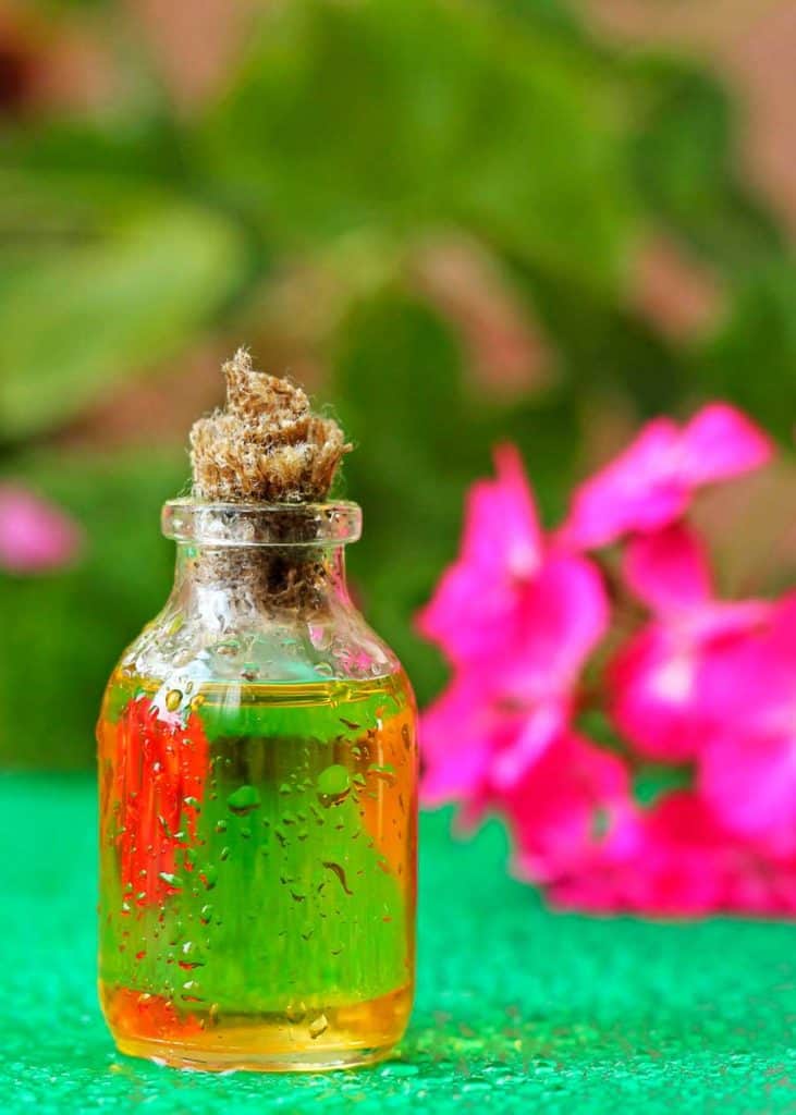 geranium essential oil wasp repellent